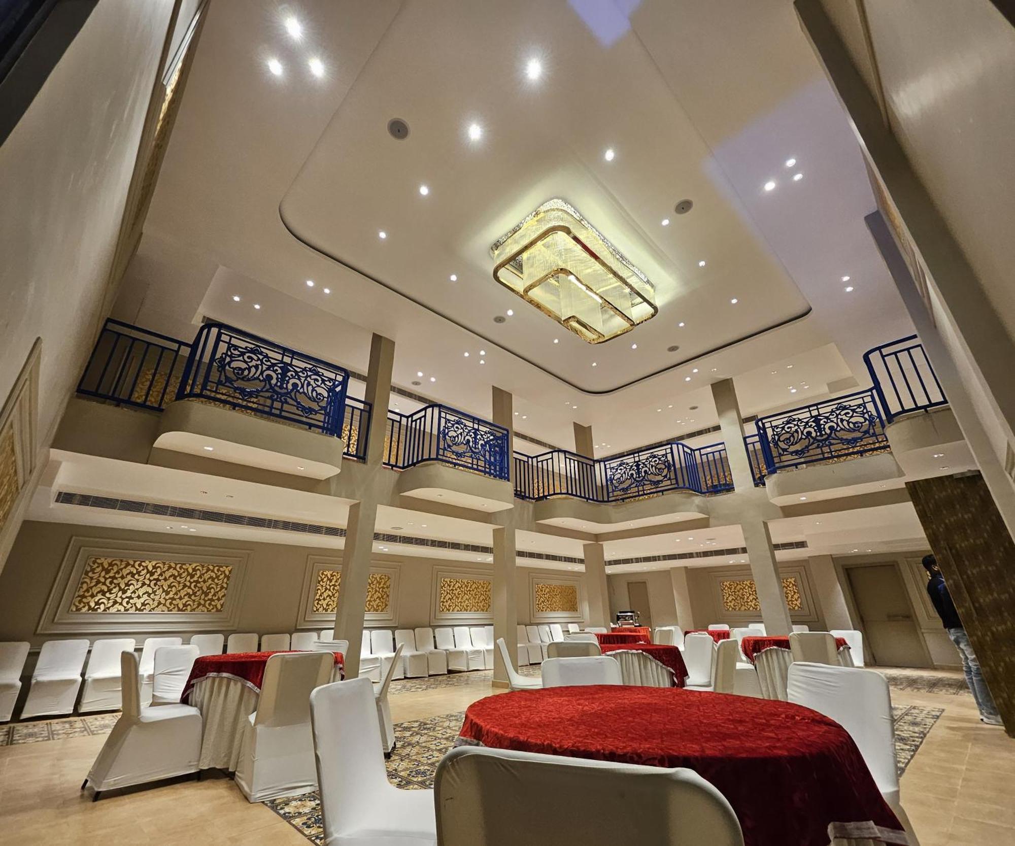 קאנפור Virasat Villa & Banquet Hall מראה חיצוני תמונה